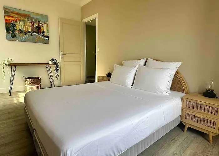 아파트 Peyronnet - Fabulous 2 Bedrooms - Sea View - 2min Away 멍똥