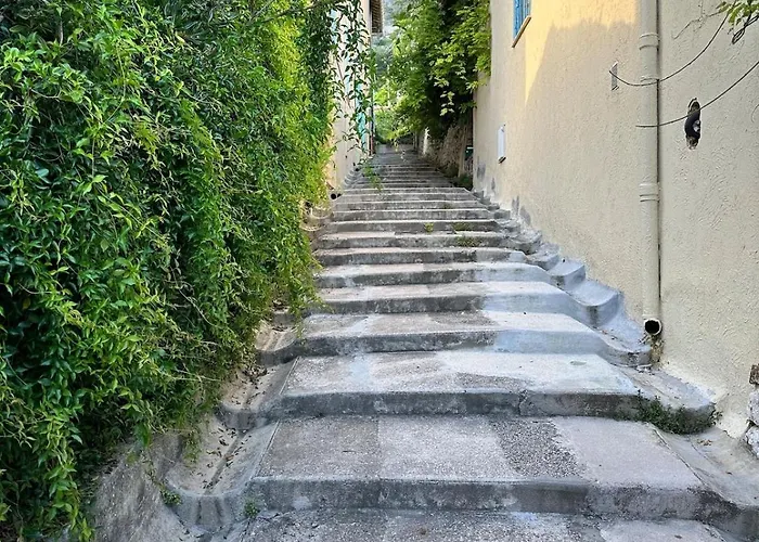 Apartment Peyronnet - Fabulous 2 Bedrooms - Sea View - 2min Away Menton